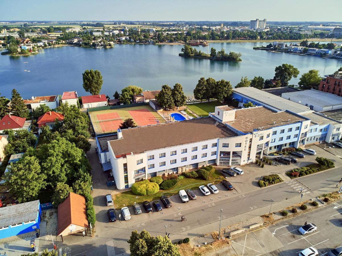 Hotel Senec Aqua Resort - Family Friendly Exterior photo
