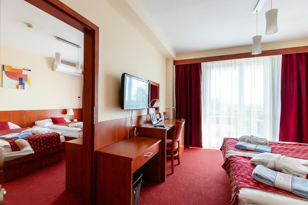 Hotel Senec Aqua Resort - Family Friendly Exterior photo